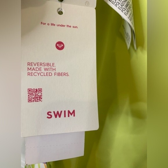 NWT REVERSIBLE ROXY Women's Retro Revo One Piece Swimsuit. SIZE LARGE - Picture 10 of 10